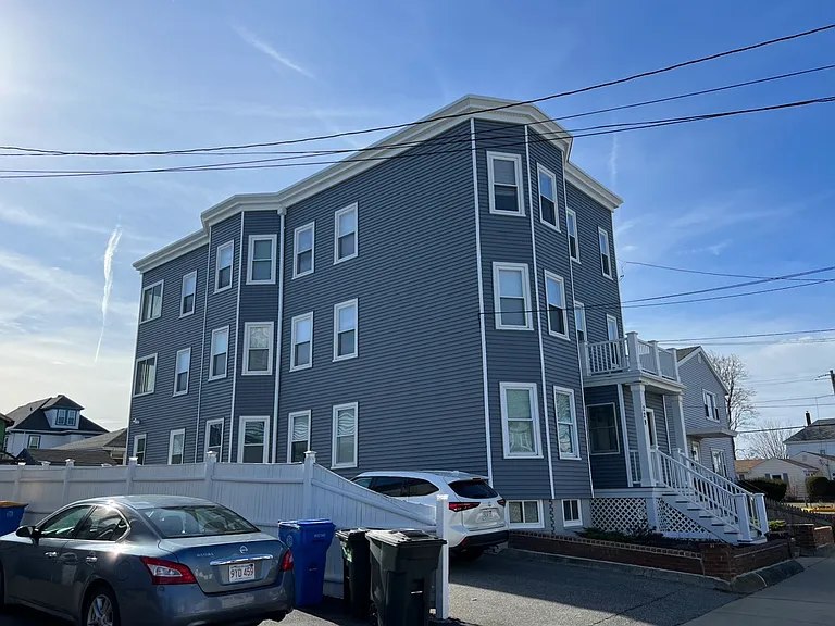 229 Main St #3 — Photo 2