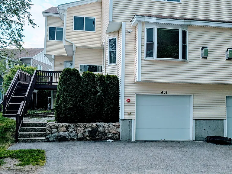 131 America Blvd — Photo 1
