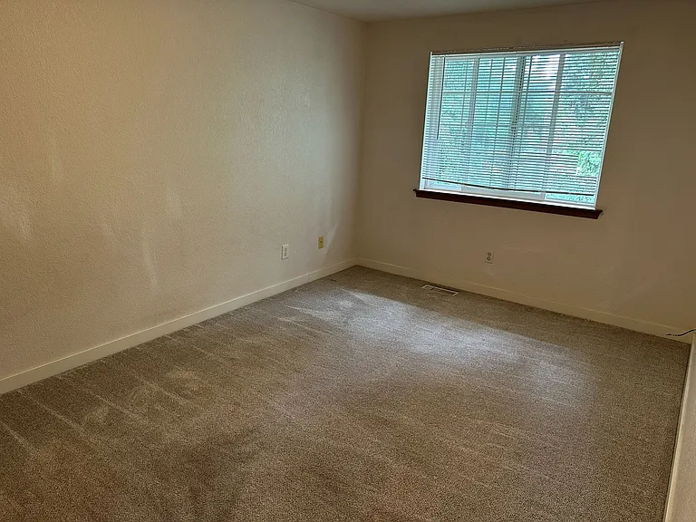 15345 Berry Valley Dr SE — Photo 12