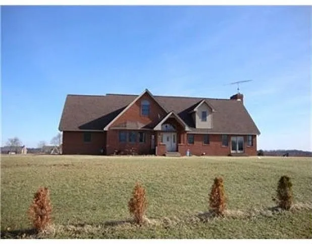 106 Lemon Ave photo 1