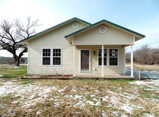 17206 S Rock Creek Rd, Shawnee, OK 74801