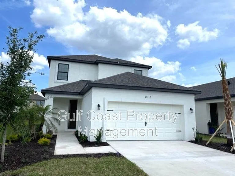 15352 Isla Palma Ln — Photo 1