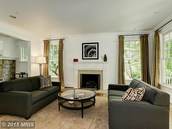 5th image of 4704 Drummond Ave