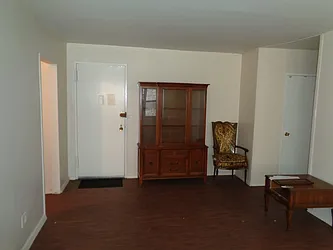 Sold by Thomas Lipovetsky, LREB