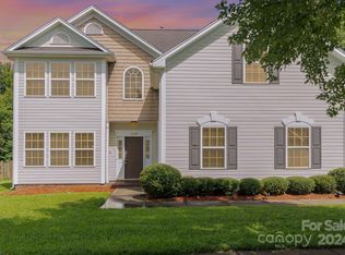 12208 Palomar Dr, Huntersville, NC 28078