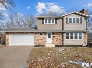4227 Taylor St, Davenport, IA 52806