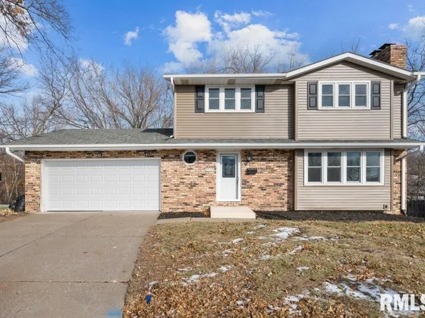 4227 Taylor St, Davenport, IA 52806