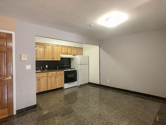 2nd image of 28-42 29th St #2R