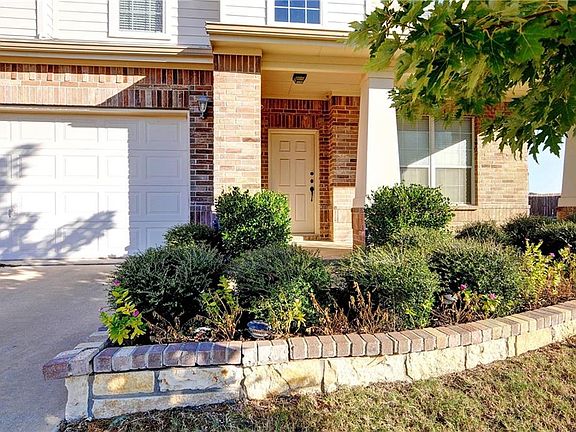 4th image of 2200 Hartley Dr