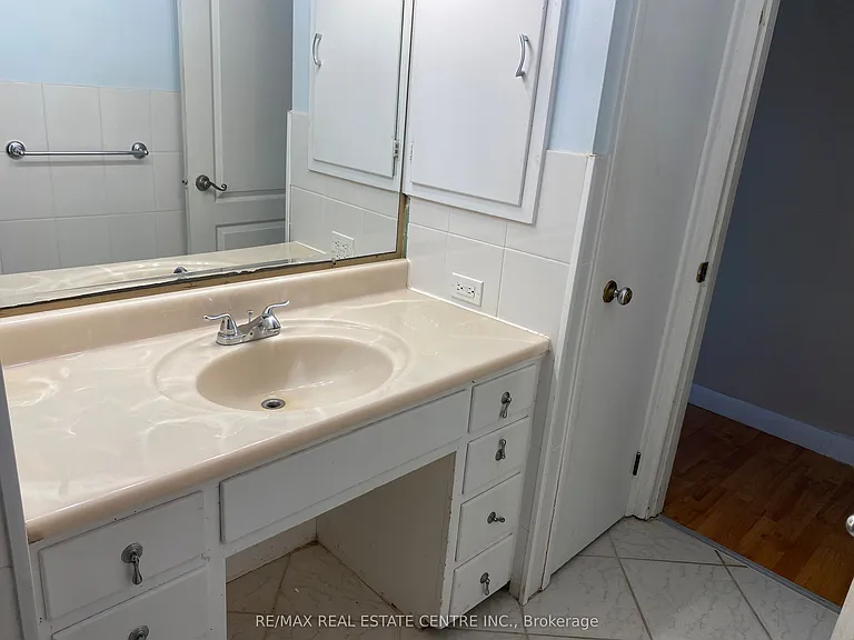 29 Victoria St — Photo 9