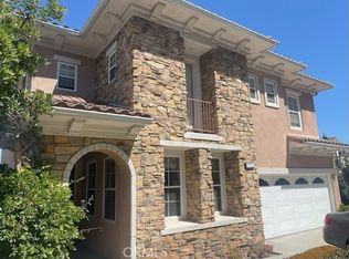 2205 Starlight Ln, Signal Hill, CA 90755