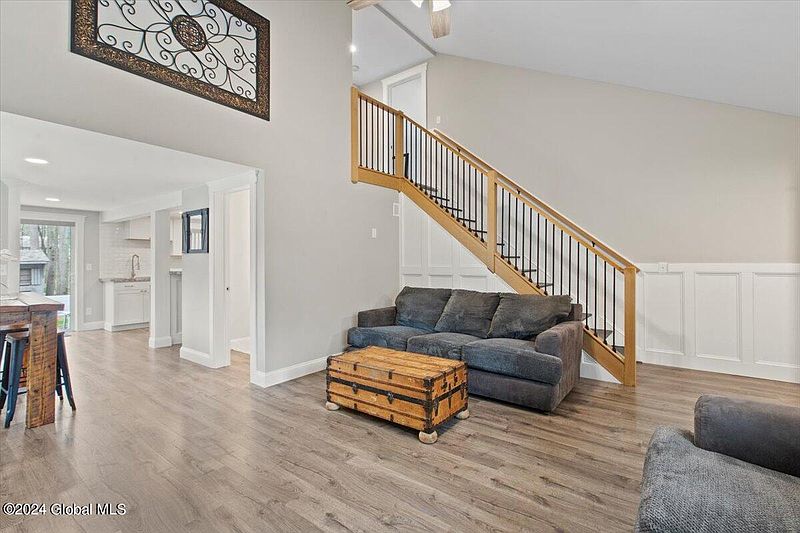 2nd image of 188 Arrow Wood Place