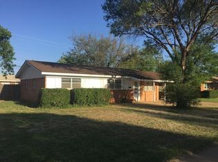 909 S Lons St, Brownfield, TX 79316