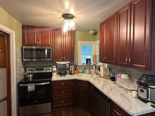(undisclosed Address), Cleveland, OH 44109