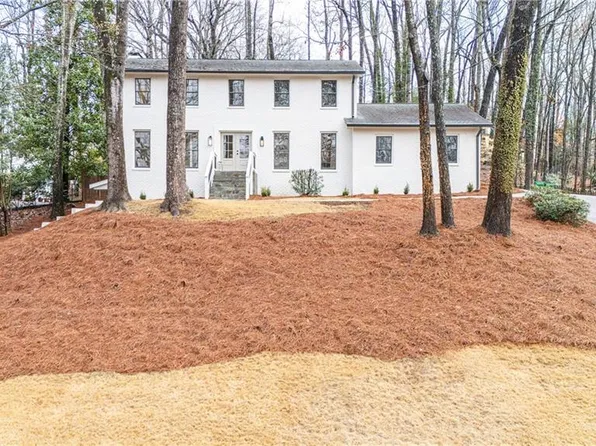 5548 Martina Way, Atlanta, GA 30338