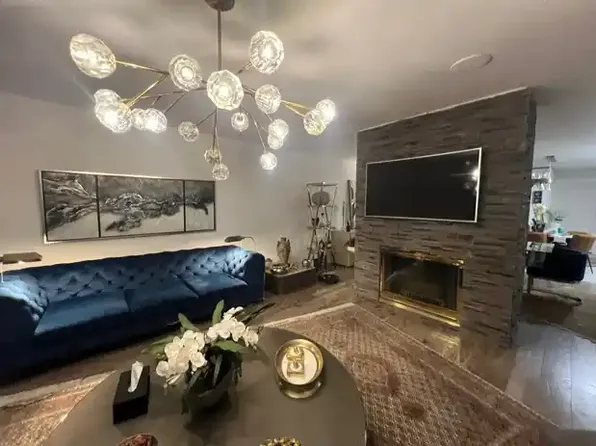 2216 Folkestone Way, West Vancouver, BC