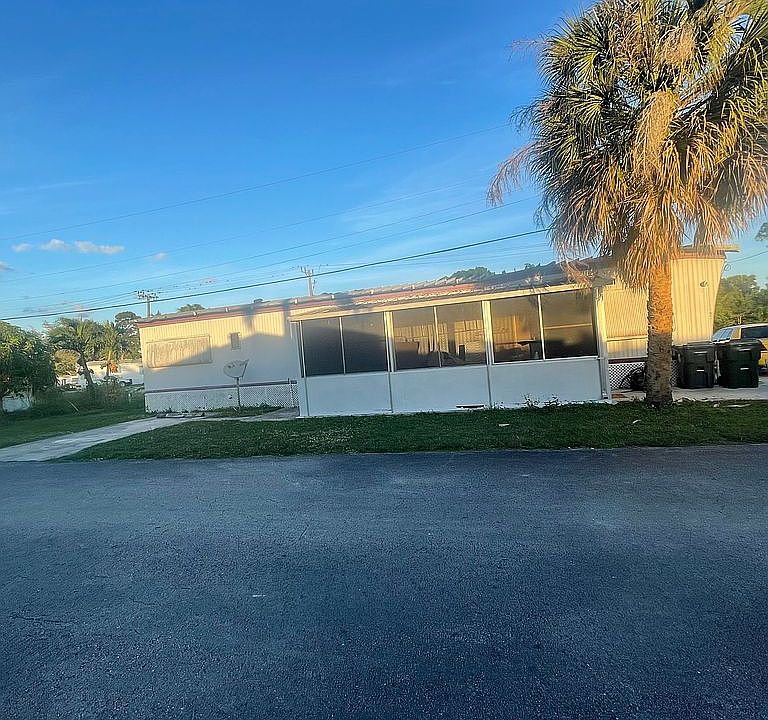 1st image of 55 Lisa Ln