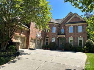 1024 Westbury Dr, Matthews, NC 28104