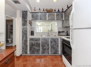 1101 Crystal Lake Dr APT 108, Pompano Beach, FL 33064