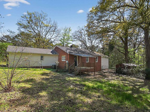 5th image of 5 Larkin Ct