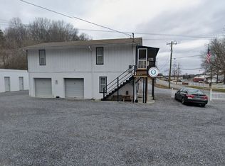325 Love Rd APT 1, Sevierville, TN 37862