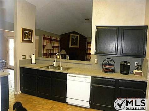 4th image of 1517 Whitney Ln