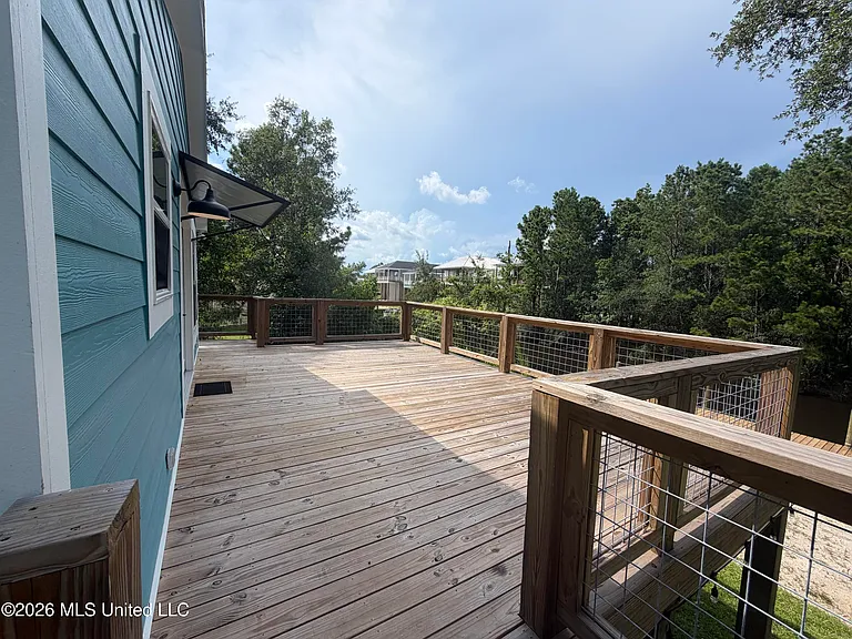 4060 Cardinal St — Photo 22