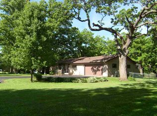 7861 Old River Rd, Rockford, IL 61103