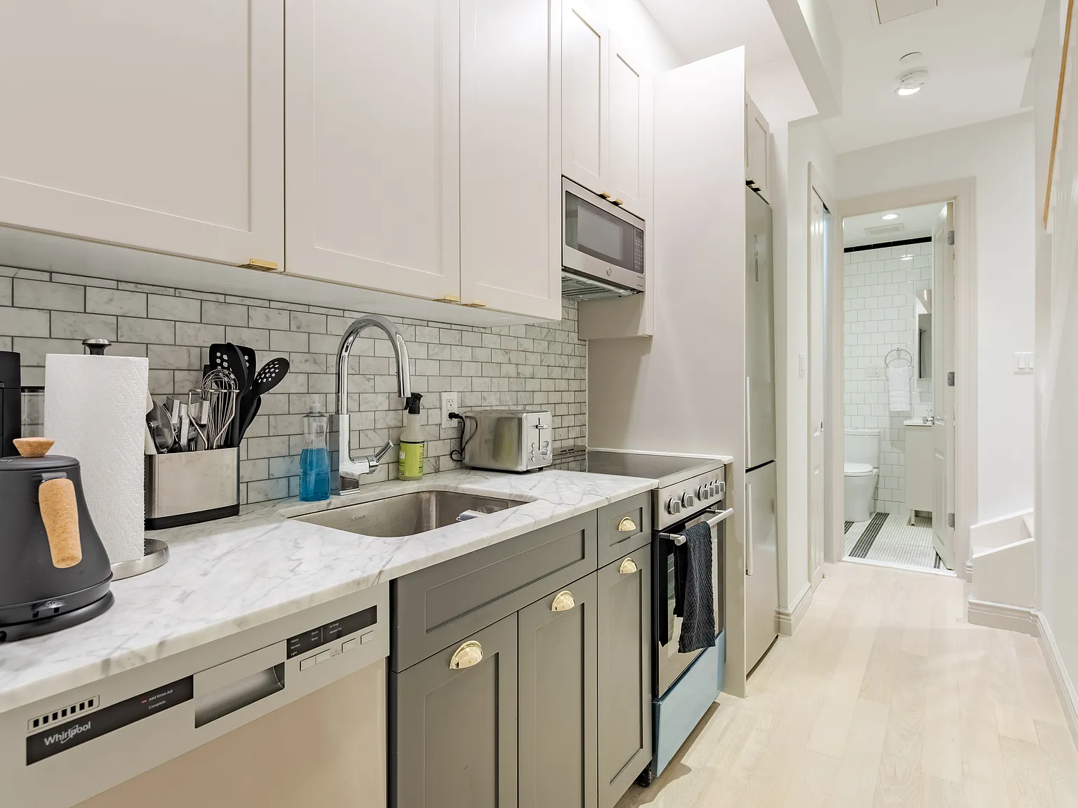 405 East 78th Street — Photo 3