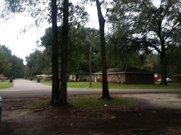 3rd image of 395 El Camino Dr