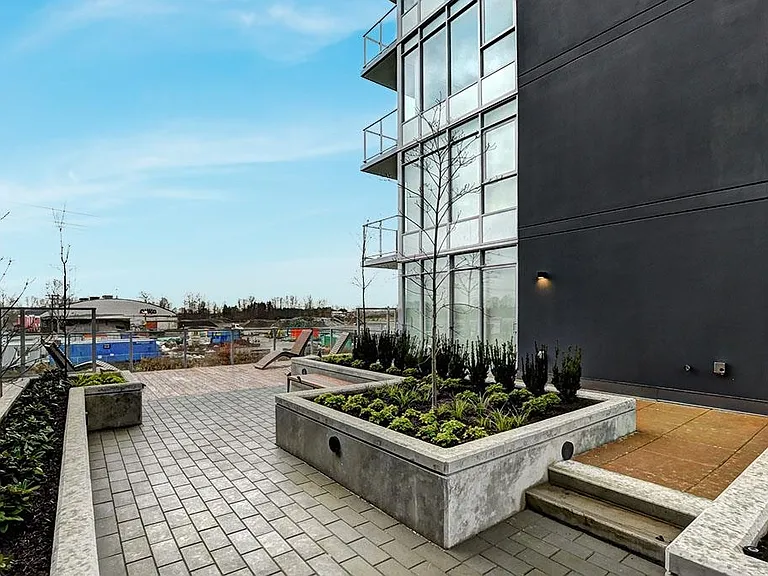 3581 E Kent Ave N #604 — Photo 4