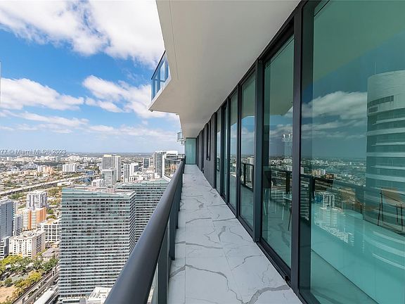 4th image of 1300 S Miami Ave #Penthouse 5106