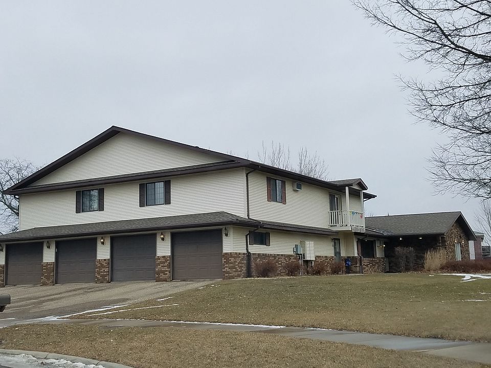 4 Unit building