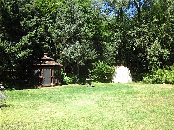 2nd image of 251 Pearl Lake Dr