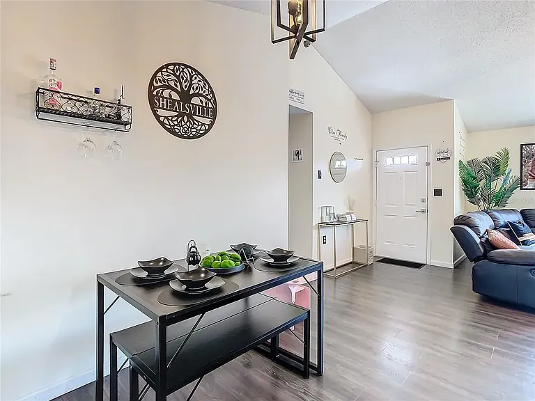 1203 Mandarin Dr — Photo 11