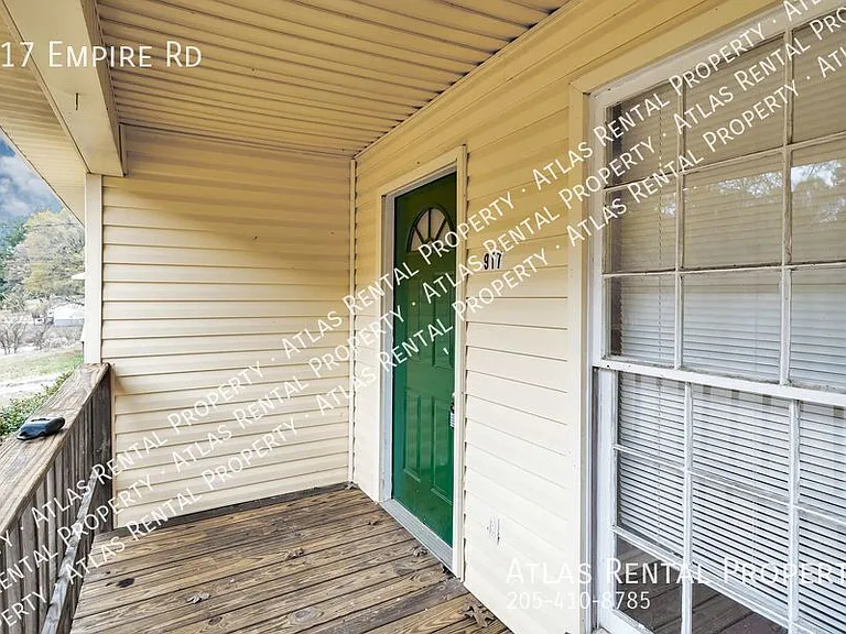 917 Empire Rd — Photo 4