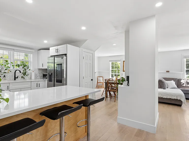 243 Sunset Ave — Photo 11