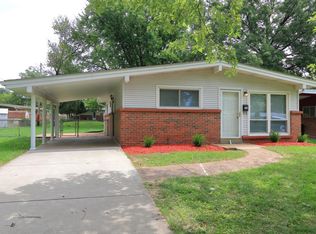 520 Larry Dr, Florissant, MO 63033
