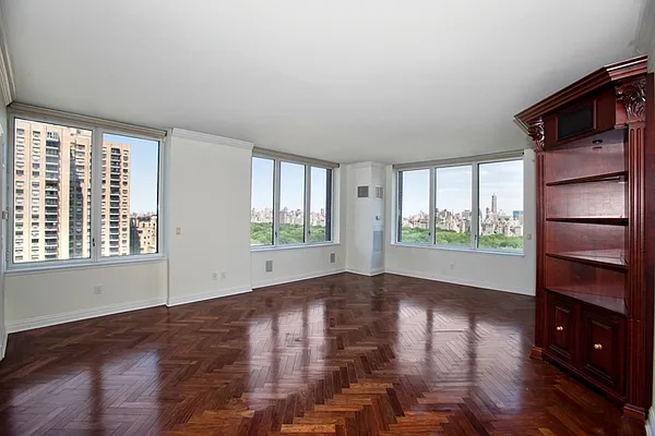 Rented by Triumph Property Group | media 41