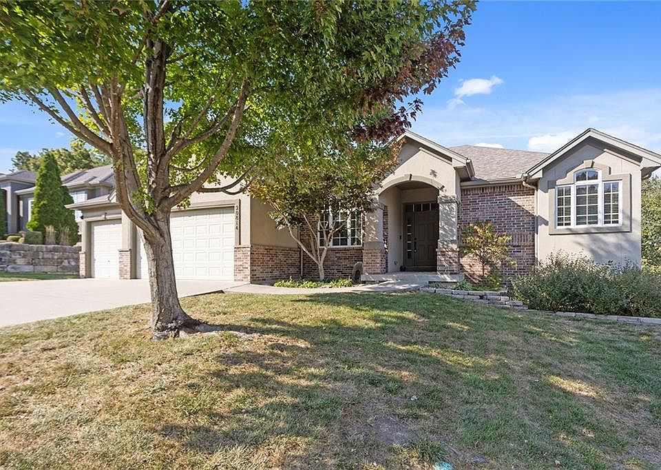 1st image of 20814 E 50th Terrace Dr S