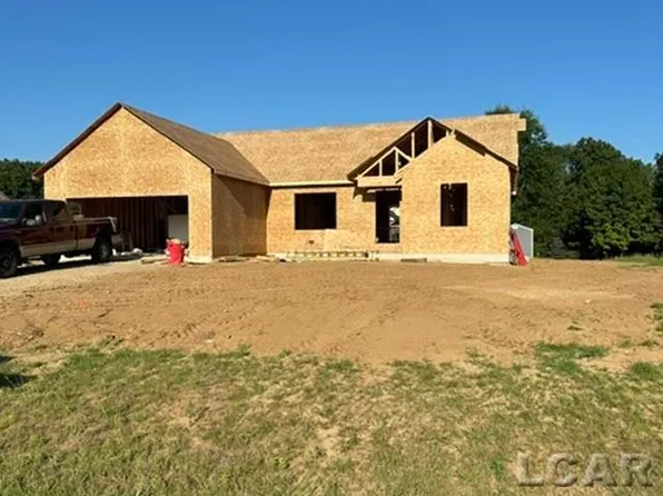 3200 Pender Ct, Adrian, MI 49221