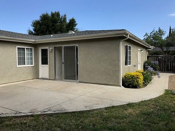 3rd image of 541 Highland Dr