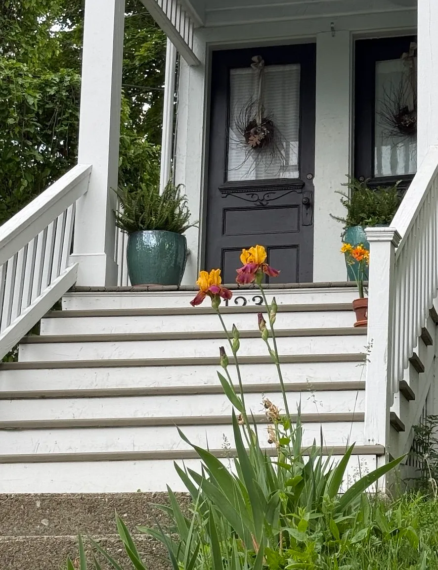 2 bed, 1250 sqft, $2,400 — Photo 2