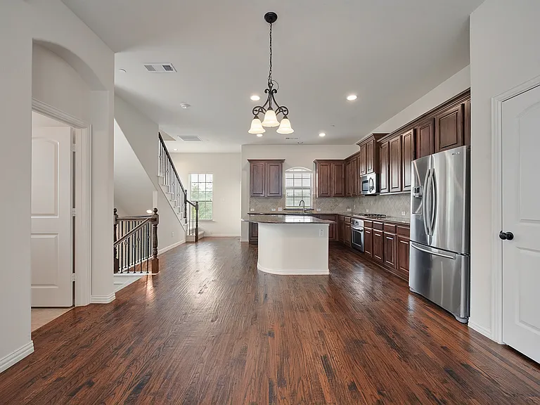 6491 Las Colinas Blvd — Photo 12