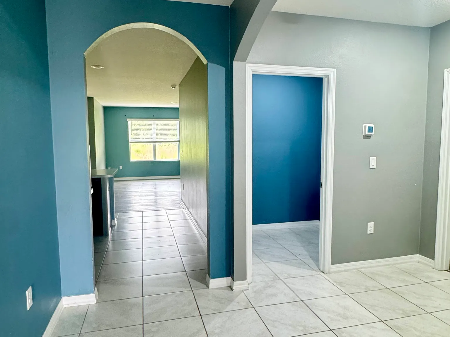 4 bed, 1828 sqft, $2,095 — Photo 3