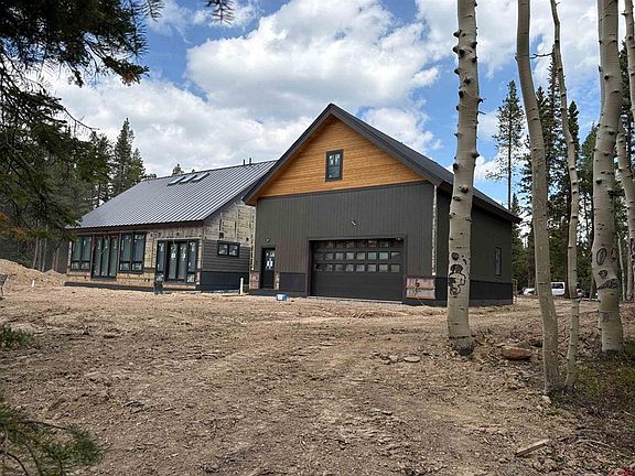 2nd image of 997 Saddle Ridge Road