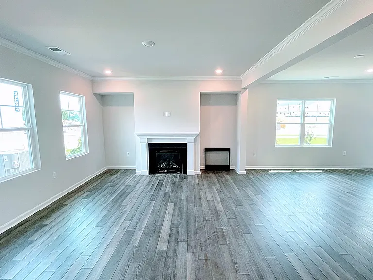 4921 Oolite St — Photo 5