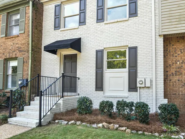 3229 Overton Manor Dr, Birmingham, AL 35243