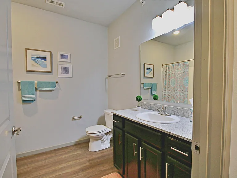 Mosaic Apartments — Photo 30