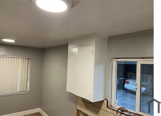 5th image of 3184 Cadillac Dr #4
